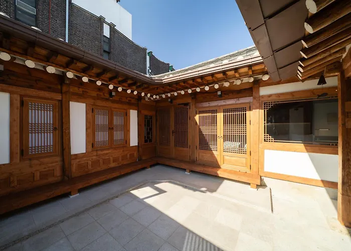 Hanok Nocturne Naksan In ヴィラ ソウル特別市
