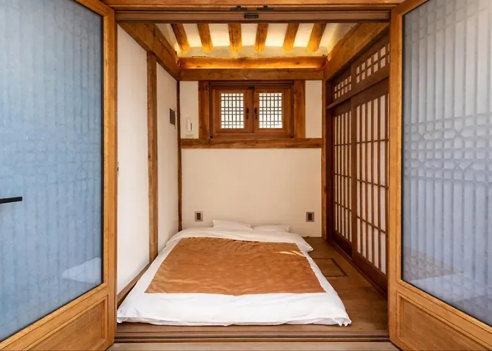 Hanok Nocturne Naksan In